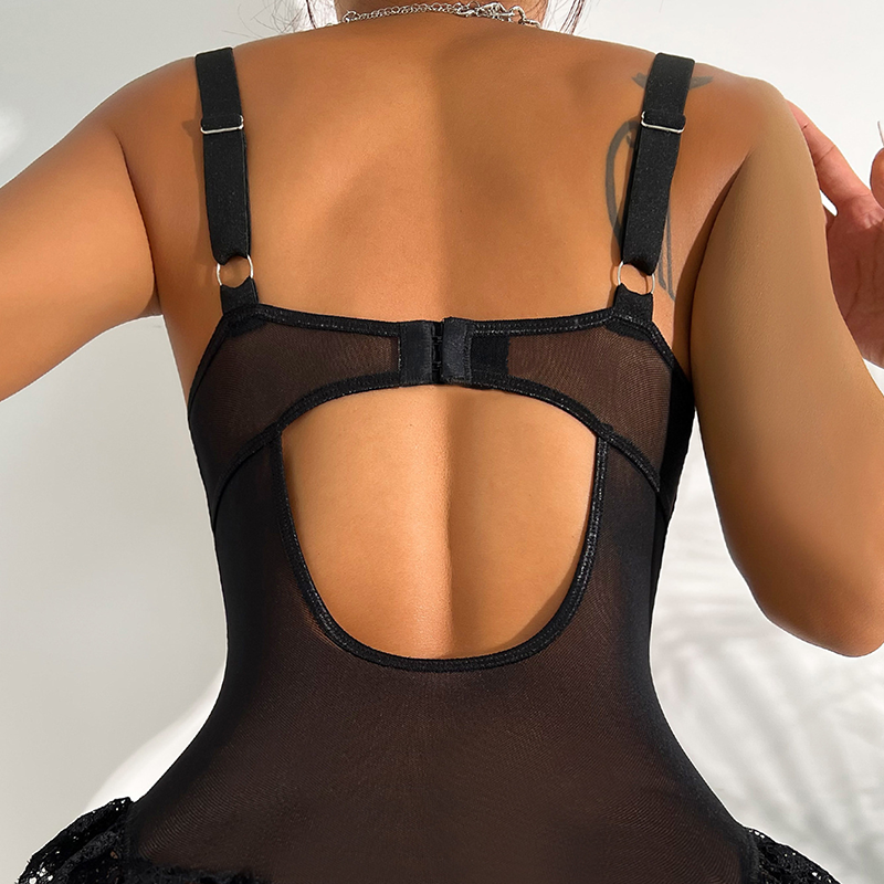 Guêpière noire dentelle vue de dos