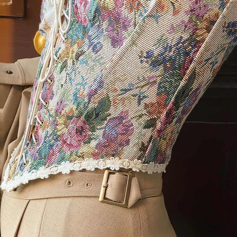 Zoom sur un vintage bustier top
