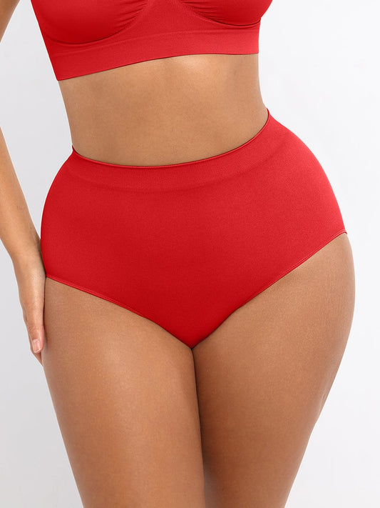 Zoom sur une culotte gainante rouge