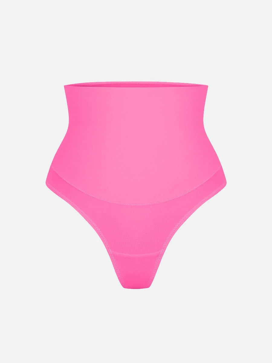 Zoom sur une culotte gainante taille haute sans couture