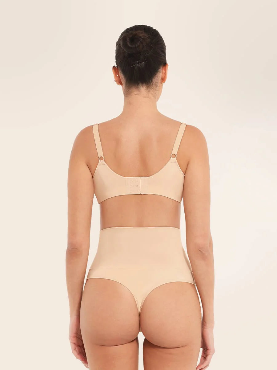 Culotte ventre plat invisible vue de dos