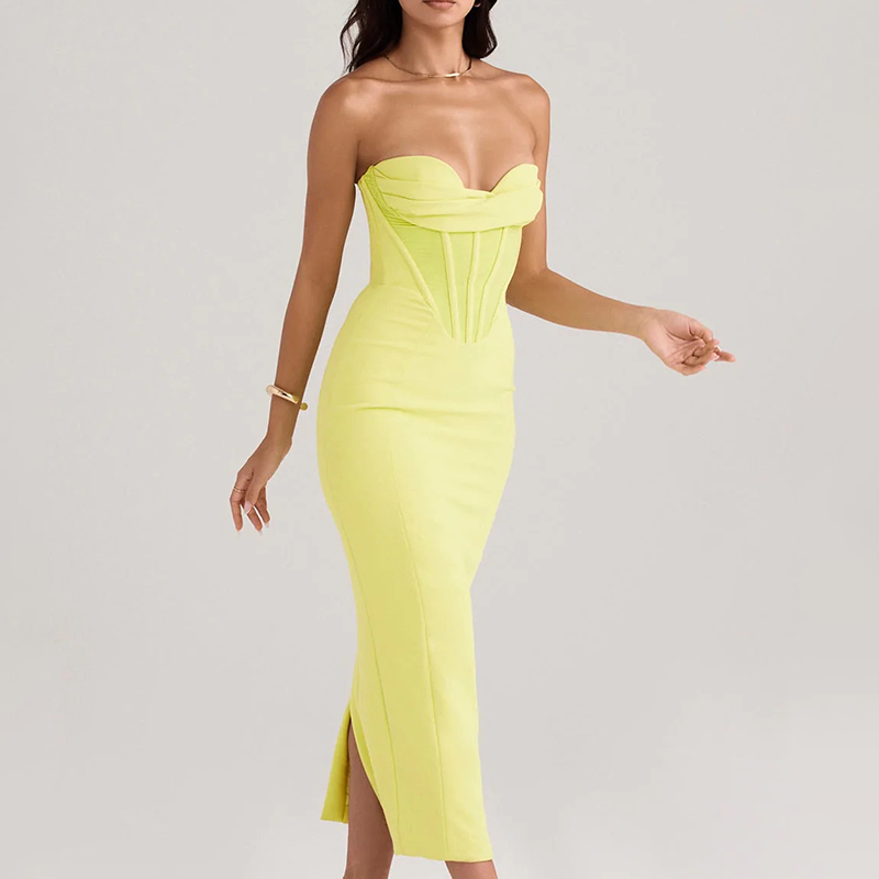 Robe corset moderne vue de profil