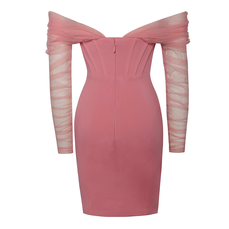 Zoom sur une robe de soirée corset bustier vue de dos